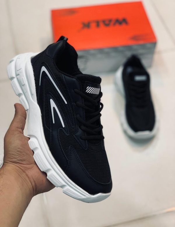 : Perfect Casual Sneakers