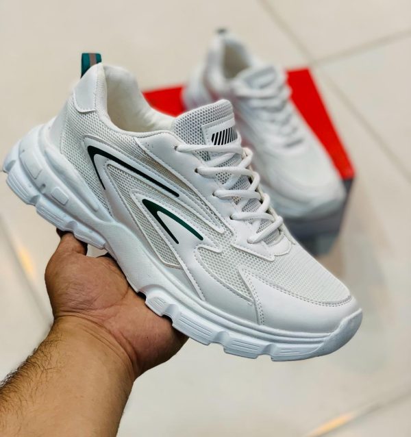 : Perfect Casual Sneakers