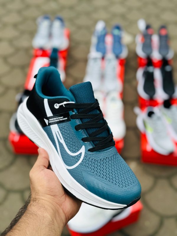 Nike Air Zoom Flyknit Lunar 3 Shoes