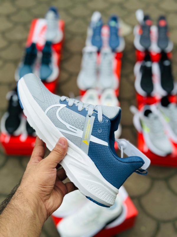 Nike Air Zoom Flyknit Lunar 3 Shoes