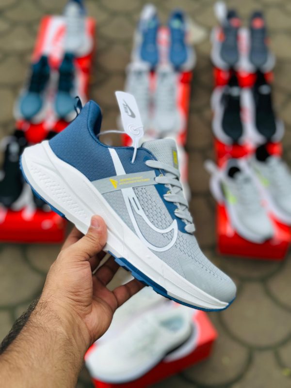 Nike Air Zoom Flyknit Lunar 3 Shoes