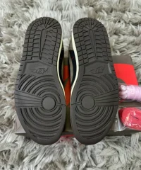 Men’s Travis Scott x Air Jordan 1 Low Shoes
