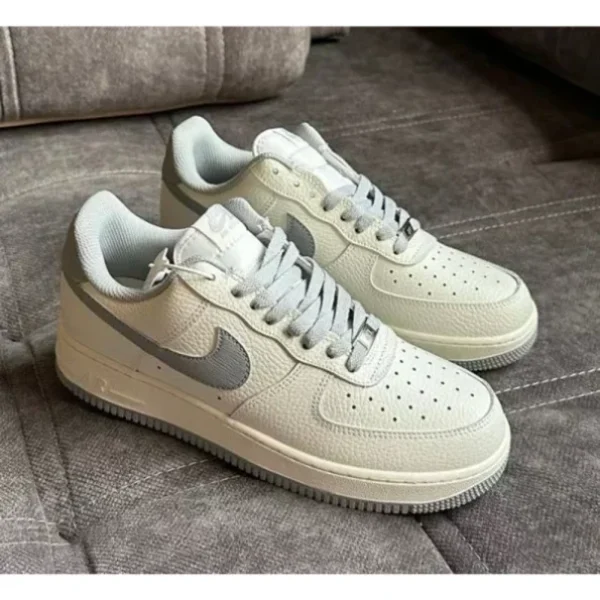 Nike Air Force 1 Sneakers