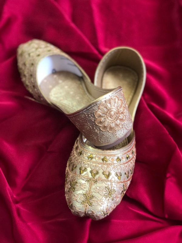 Buy FANCY EMBROIDERED KHUSSA at best Price in Pakistan