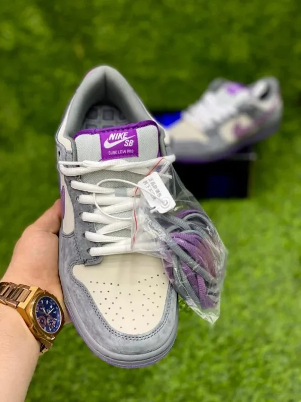 Nike SB Dunk Low Purple Pigeon