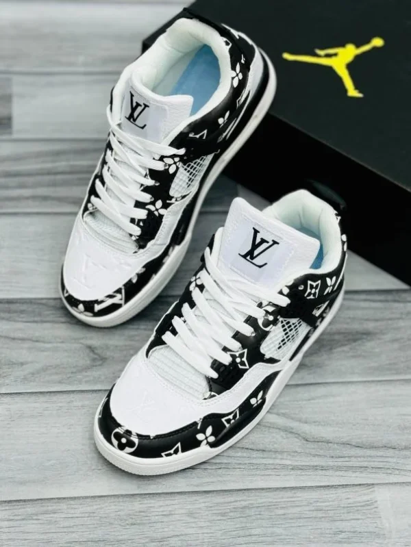 Nike Air Jordan 4 LV