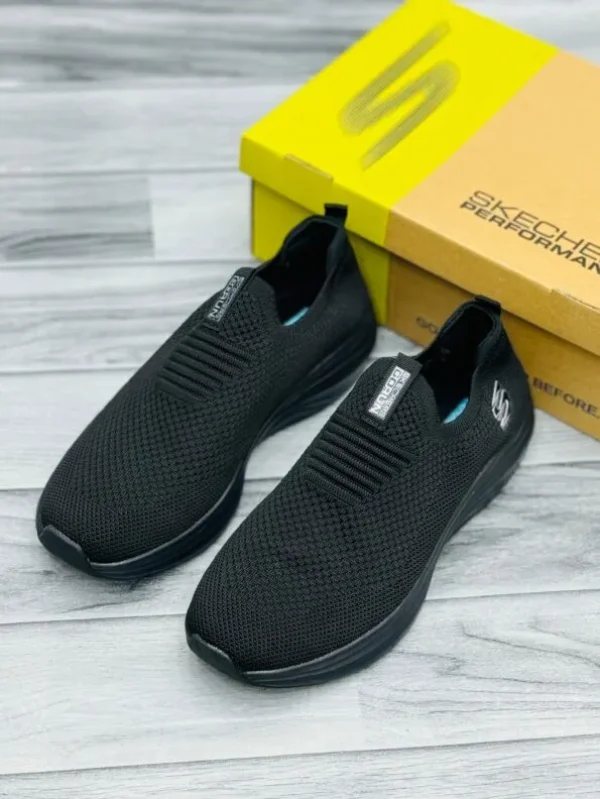 Buy Skechers Sneaker In Pakistan