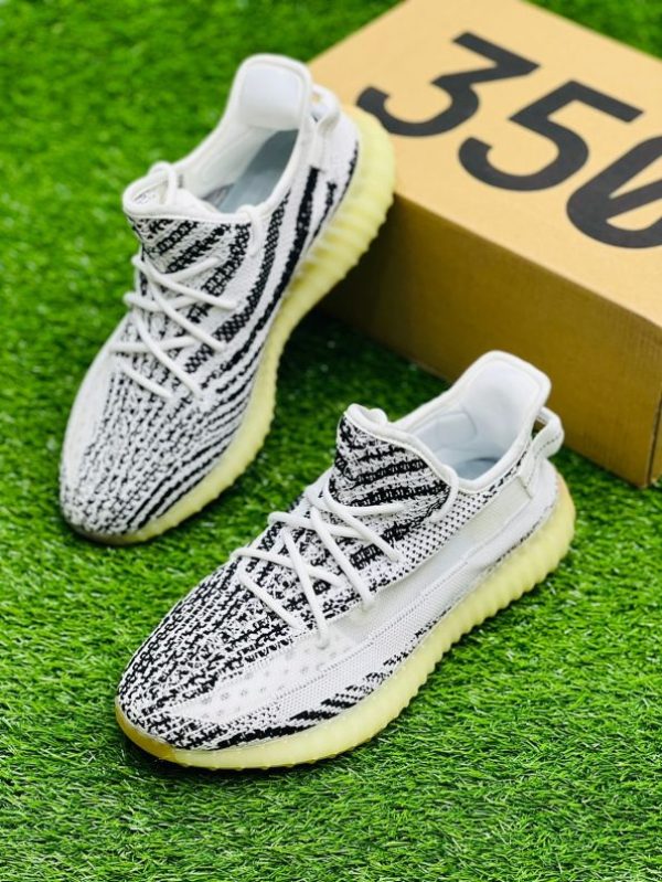 Adidas Yeezy 350 Zebra